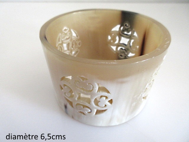 Bracelet en corne (modle 2)